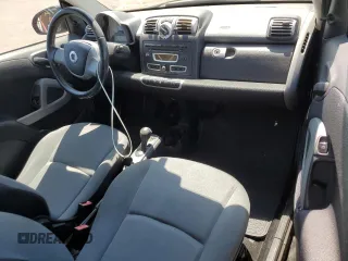 2009 Smart fortwo Pure with VIN WMEEJ31X49K322711, listed as a Copart auction lot 58749945 with 58,919 mi miles and Clean title. Bid and sale history available at DreamBid. Image 8.