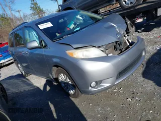 2011 Toyota Sienna XLE AAS with VIN 5TDYK3DC9BS103193, listed as a IAAI auction lot 41073036 with 175,474 mi miles. Bid and sale history available at carsss.com. Image 1.