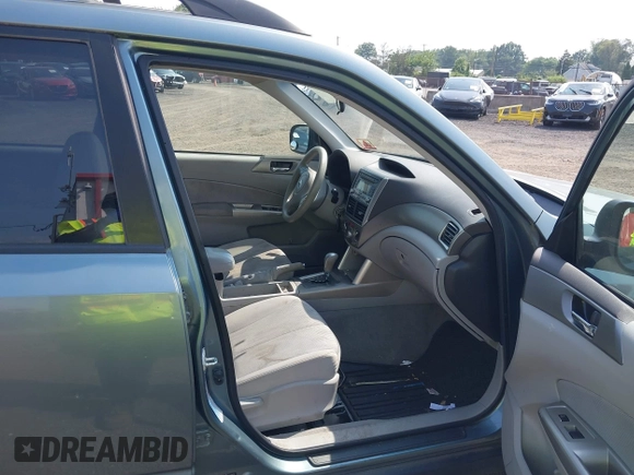 2009 Subaru Forester X с VIN JF2SH63639H733423, выставлен на аукционе IAAI как лот 42480971 с пробегом 196 501 миль миль и . История ставок и продаж доступна на DreamBid. Изображение 5.