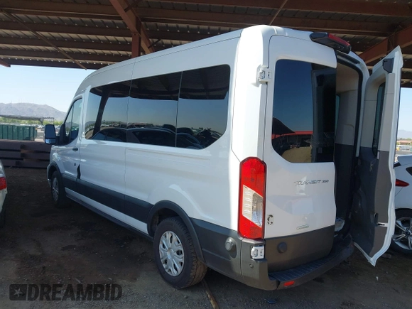 2024 Ford Transit Passenger XL z VIN 1FBAX2CG2RKA75017, wystawiony jako IAAI lot #42463080 z przebiegiem 20 185 mil mil oraz . Historia ofert i sprzedaży dostępna na DreamBid. Obrazek 3.