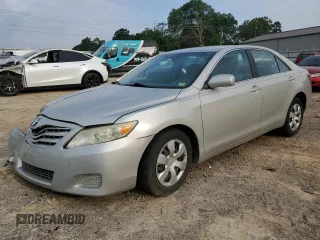 2011 Toyota Camry LE z VIN 4T1BF3EK9BU642369, wystawiony jako Copart lot #59150445 z przebiegiem 226 427 mil mil oraz Szkoda całkowita • Salvage title. Historia ofert i sprzedaży dostępna na DreamBid. Obrazek 1.