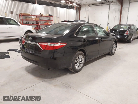 2017 Toyota Camry XLE with VIN 4T1BF1FK6HU356569, listed as a IAAI auction lot 41528223 with 45,981 mi miles. Bid and sale history available at carsss.com. Image 4.