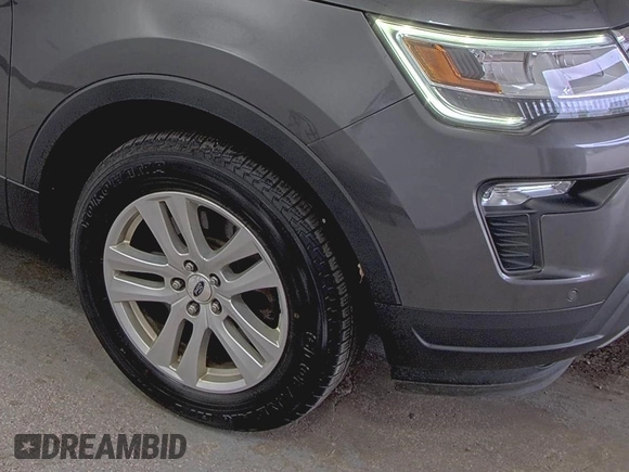 2019 Ford Explorer XLT z VIN 1FM5K8D85KGB20171, wystawiony jako IAAI lot #42767312 z przebiegiem 83 569 mil mil oraz . Historia ofert i sprzedaży dostępna na DreamBid. Obrazek 14.
