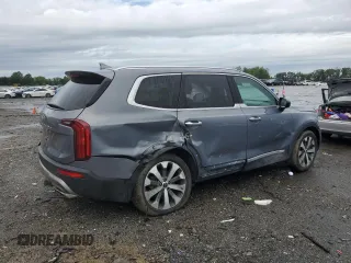 2022 Kia Telluride S with VIN 5XYP6DHC9NG298360, listed as a Copart auction lot 63204025 with 31,704 mi miles and Salvage title. Bid and sale history available at DreamBid. Image 3.