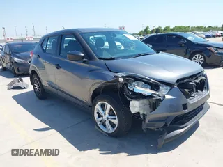 2020 Nissan Kicks S z VIN 3N1CP5BV4LL512403, wystawiony jako IAAI lot #42255891 z przebiegiem 80 122 mil mil oraz . Historia ofert i sprzedaży dostępna na DreamBid. Obrazek 1.