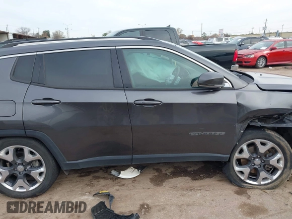 2019 Jeep Compass Limited with VIN 3C4NJCCBXKT676205, listed as a IAAI auction lot 41328757 with 83,446 mi miles. Bid and sale history available at carsss.com. Image 13.