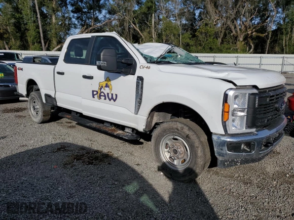 2023 Ford F-250 XL z VIN 1FT8W2BA8PEC30269, wystawiony jako Copart lot #38563784 z przebiegiem 28 989 mil mil oraz Szkoda całkowita • Salvage title. Historia ofert i sprzedaży dostępna na DreamBid. Obrazek 4.