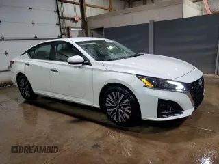 2023 Nissan Altima SV z VIN 1N4BL4DV2PN368115, wystawiony jako Copart lot #61805565 z przebiegiem 54 043 mil mil oraz Czysty tytuł • Clean title. Historia ofert i sprzedaży dostępna na DreamBid. Obrazek 4.