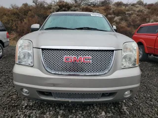2008 GMC Yukon SLT w/4SB with VIN 1GKFK13038J218076, listed as a Copart auction lot 47581505 with 184,880 mi miles and Salvage Title. Bid and sale history available at carsss.com. Image 5.