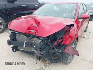 2021 Kia Forte LXS z VIN 3KPF24AD0ME346625, wystawiony jako IAAI lot #39182049 z przebiegiem 32 768 mil mil oraz . Historia ofert i sprzedaży dostępna na DreamBid. Obrazek 6.