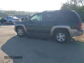2002 Chevrolet TrailBlazer LTZ with VIN 1GNDT13S022481992, listed as a IAAI auction lot 42105335 with 71,456 mi miles and . Bid and sale history available at DreamBid. Image 3.