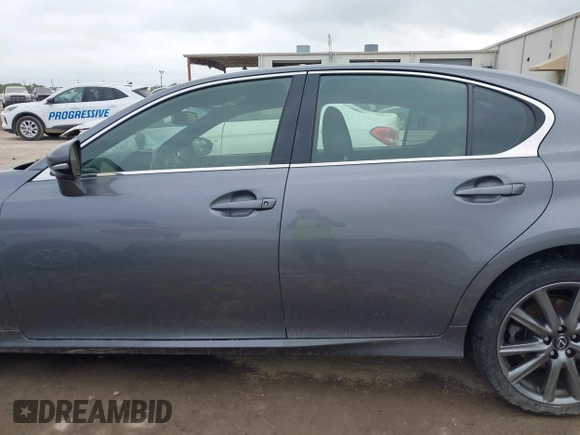 2013 Lexus GS 350 z VIN JTHBE1BL4D5024431, wystawiony jako IAAI lot #42039343 z przebiegiem 129 731 mil mil oraz . Historia ofert i sprzedaży dostępna na DreamBid. Obrazek 15.
