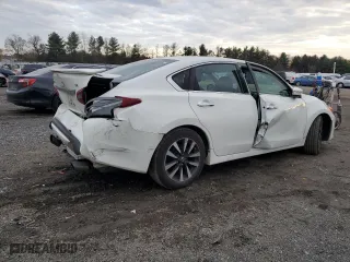 2018 Nissan Altima 2.5 SL with VIN 1N4AL3AP8JC146113, listed as a Copart auction lot 82485584 with 121,810 mi miles and Salvage Title. Bid and sale history available at carsss.com. Image 3.
