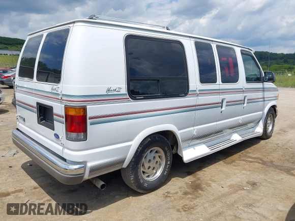 1994 Ford Econoline Cargo with VIN 1FDEE14N0RHA00870, listed as a IAAI auction lot 42620960 with 107,662 mi miles and . Bid and sale history available at DreamBid. Image 4.