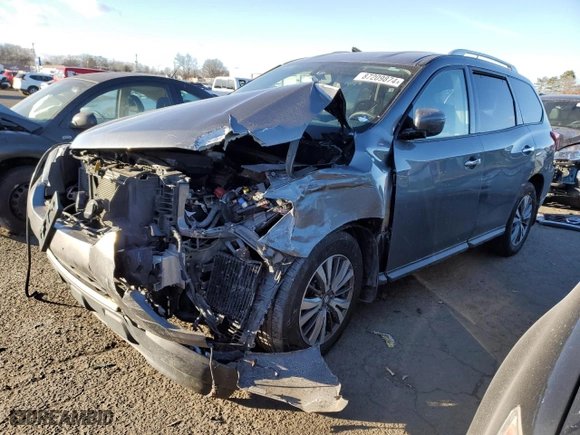 2017 Nissan Pathfinder S with VIN 5N1DR2MM2HC909265, listed as a Copart auction lot 87209874 with 132,586 mi miles and Salvage Title. Bid and sale history available at carsss.com. Image 1.