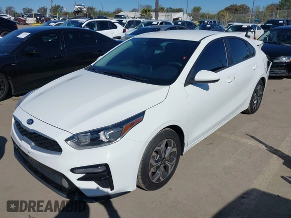 2021 Kia Forte LXS z VIN 3KPF24AD3ME283990, wystawiony jako IAAI lot #41839394 z przebiegiem 66 197 mil mil oraz . Historia ofert i sprzedaży dostępna na DreamBid. Obrazek 2.