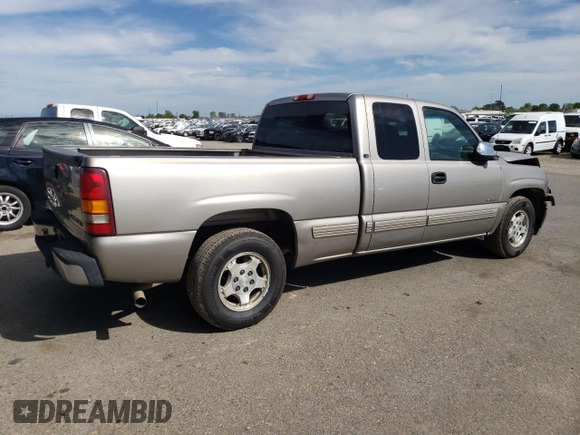 2000 Chevrolet Silverado 1500 LS with VIN 2GCEC19T3Y1202329, listed as a Copart auction lot 52712345 with 149,669 mi miles and Salvage Title. Bid and sale history available at DreamBid. Image 3.