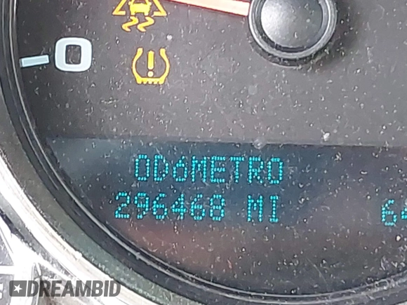 2010 Chevrolet Silverado 1500 LT with VIN 1GCSKSE39AZ110317, listed as a IAAI auction lot 42221533 with 296,468 mi miles and . Bid and sale history available at DreamBid. Image 15.