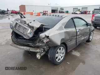 2006 Honda Civic Cpe LX with VIN 2HGFG11686H559025, listed as a IAAI auction lot 41564965 with 279,475 mi miles. Bid and sale history available at carsss.com. Image 4.