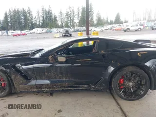 2015 Chevrolet Corvette Z06 3LZ with VIN 1G1YU2D67F5606353, listed as a IAAI auction lot 41500987 with 20,876 mi miles. Bid and sale history available at carsss.com. Image 14.