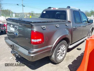2007 Ford Explorer Sport Trac Limited z VIN 1FMEU53817UA03139, wystawiony jako IAAI lot #42030945 z przebiegiem 159 839 mil mil oraz . Historia ofert i sprzedaży dostępna na DreamBid. Obrazek 4.