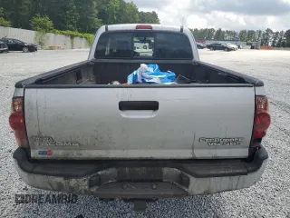 2007 Toyota Tacoma PreRunner z VIN 5TETU62NX7Z453470, wystawiony jako Copart lot #56900095 z przebiegiem 237 946 mil mil oraz Szkoda całkowita • Salvage title. Historia ofert i sprzedaży dostępna na DreamBid. Obrazek 6.