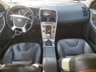 2013 Volvo XC60 3.2L z VIN YV4940DZ5D2369089, wystawiony jako Copart lot #54759205 z przebiegiem 187 700 mil mil oraz Szkoda całkowita • Salvage title. Historia ofert i sprzedaży dostępna na DreamBid. Obrazek 8.