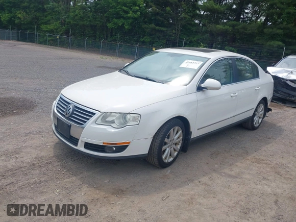 2007 Volkswagen Passat 2.0T with VIN WVWEK73C47P104958, listed as a IAAI auction lot 42482727 with 171,507 mi miles and . Bid and sale history available at DreamBid. Image 2.