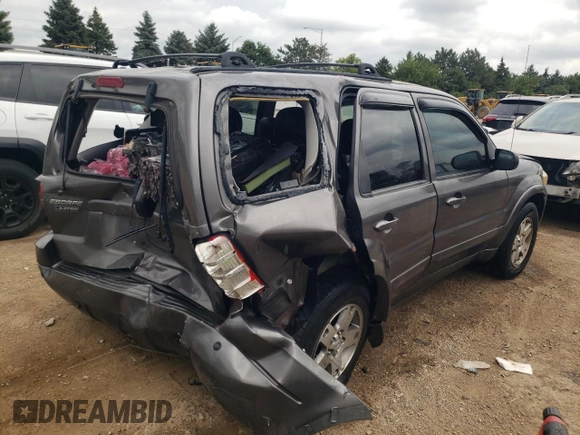 2004 Ford Escape Limited with VIN 1FMCU94144KA37129, listed as a Copart auction lot 64375714 with 181,393 mi miles and Salvage Title. Bid and sale history available at carsss.com. Image 3.