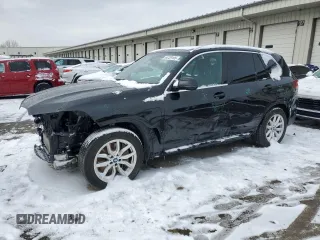 2023 BMW X5 xDrive45e with VIN 5UXTA6C08P9P28260, listed as a Copart auction lot 44729105 with 59,731 mi miles and Salvage Title. Bid and sale history available at carsss.com. Image 1.