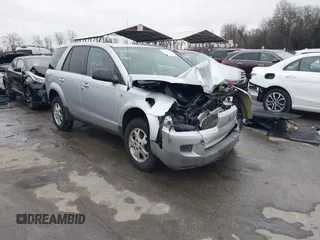 2004 Saturn VUE V6 z VIN 5GZCZ53434S871823, wystawiony jako IAAI lot #41140283 z przebiegiem 104 965 mil mil oraz . Historia ofert i sprzedaży dostępna na DreamBid. Obrazek 1.
