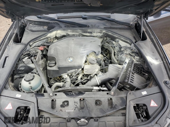 2013 BMW 5 Series 528i xDrive z VIN WBAXH5C59DD112318, wystawiony jako Copart lot #57650125 z przebiegiem 106 189 mil mil oraz Szkoda całkowita • Salvage title. Historia ofert i sprzedaży dostępna na DreamBid. Obrazek 11.