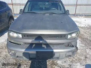 2005 Chevrolet TrailBlazer LT with VIN 1GNDT13S152213571, listed as a IAAI auction lot 41356058 with 157,856 mi miles. Bid and sale history available at carsss.com. Image 12.