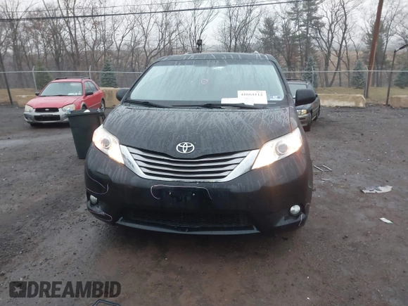 2015 Toyota Sienna Ltd with VIN 5TDDK3DC9FS124680, listed as a IAAI auction lot 41064112 with 46,876 mi miles. Bid and sale history available at carsss.com. Image 12.