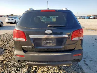 2011 Kia Sorento LX with VIN 5XYKT4A29BG069340, listed as a Copart auction lot 51992335 with 211,394 mi miles and Salvage Title. Bid and sale history available at carsss.com. Image 6.