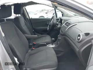 2015 Chevrolet Trax LS with VIN 3GNCJPSBXFL256473, listed as a IAAI auction lot 41130809 with 106,923 mi miles and . Bid and sale history available at DreamBid. Image 5.