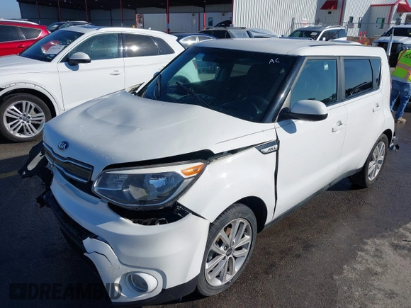 2018 Kia Soul + with VIN KNDJP3A50J7603244, listed as a IAAI auction lot 41670375 with 121,528 mi miles. Bid and sale history available at carsss.com. Image 17.