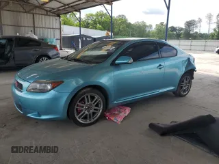 2006 Scion tC z VIN JTKDE177860087370, wystawiony jako Copart lot #55608785 z przebiegiem 217 780 mil mil oraz Szkody całkowita. Historia ofert i sprzedaży dostępna na DreamBid. Obrazek 1.