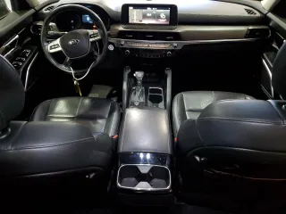 2020 Kia Telluride EX with VIN 5XYP34HC9LG071501, listed as a Copart auction lot 48292645 with 111,435 mi miles and Salvage Title. Bid and sale history available at DreamBid. Image 8.