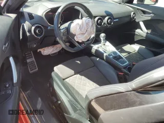 2021 Audi TT z VIN TRUAEAFV8M1002552, wystawiony jako Copart lot #56398935 z przebiegiem 29 150 mil mil oraz Szkoda całkowita • Salvage title. Historia ofert i sprzedaży dostępna na DreamBid. Obrazek 8.