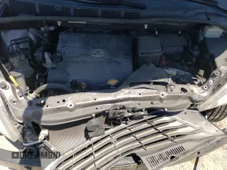 2012 Toyota Sienna XLE AAS z VIN 5TDYK3DC5CS209528, wystawiony jako Copart lot #60453395 z przebiegiem 166 320 mil mil oraz Szkoda całkowita • Salvage title. Historia ofert i sprzedaży dostępna na DreamBid. Obrazek 12.