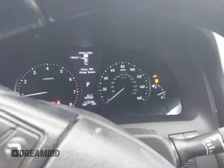 2014 Lexus LS 460 с VIN JTHCL5EF5E5020848, выставлен на аукционе IAAI как лот 42192746 с пробегом 115 766 миль миль и . История ставок и продаж доступна на DreamBid. Изображение 15.