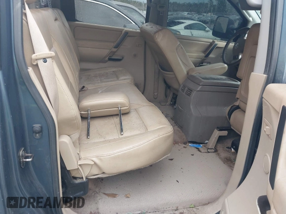 2010 Nissan Titan SE with VIN 1N6BA0ED1AN304375, listed as a IAAI auction lot 41384892 with 241,626 mi miles. Bid and sale history available at carsss.com. Image 8.