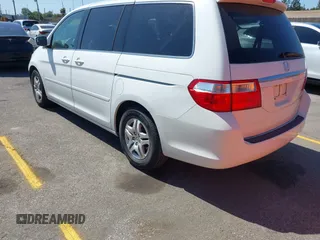 2005 Honda Odyssey TOURING with VIN 5FNRL38865B083615, listed as a IAAI auction lot 41993430 with 86,636 mi miles. Bid and sale history available at carsss.com. Image 3.