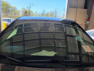 2020 Chevrolet Equinox LT z VIN 2GNAXJEV5L6233921, wystawiony jako IAAI lot #42466454 z przebiegiem 64 667 mil mil oraz . Historia ofert i sprzedaży dostępna na DreamBid. Obrazek 18.