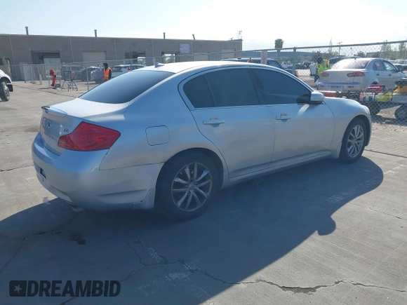 2008 Infiniti G35 Journey with VIN JNKBV61E28M212313, listed as a IAAI auction lot 42131325 with 143,123 mi miles. Bid and sale history available at carsss.com. Image 4.