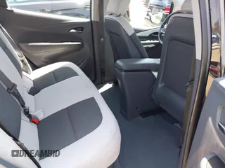 2020 Chevrolet Bolt EV LT z VIN 1G1FY6S07L4144203, wystawiony jako IAAI lot #42443911 z przebiegiem 41 666 mil mil oraz . Historia ofert i sprzedaży dostępna na DreamBid. Obrazek 8.