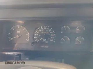 1993 Dodge Dakota z VIN 1B7GG23XXPS146273, wystawiony jako IAAI lot #42115602 z przebiegiem 222 740 mil mil oraz . Historia ofert i sprzedaży dostępna na DreamBid. Obrazek 7.
