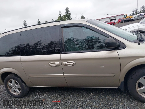2007 Dodge Grand Caravan SXT with VIN 2D4GP44L57R344920, listed as a IAAI auction lot 42135210 with 154,208 mi miles and . Bid and sale history available at DreamBid. Image 13.