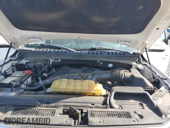 2019 Ford Expedition Max XLT with VIN 1FMJK1HT4KEA09613, listed as a Copart auction lot 60280905 with 129,032 mi miles and Salvage title. Bid and sale history available at DreamBid. Image 12.